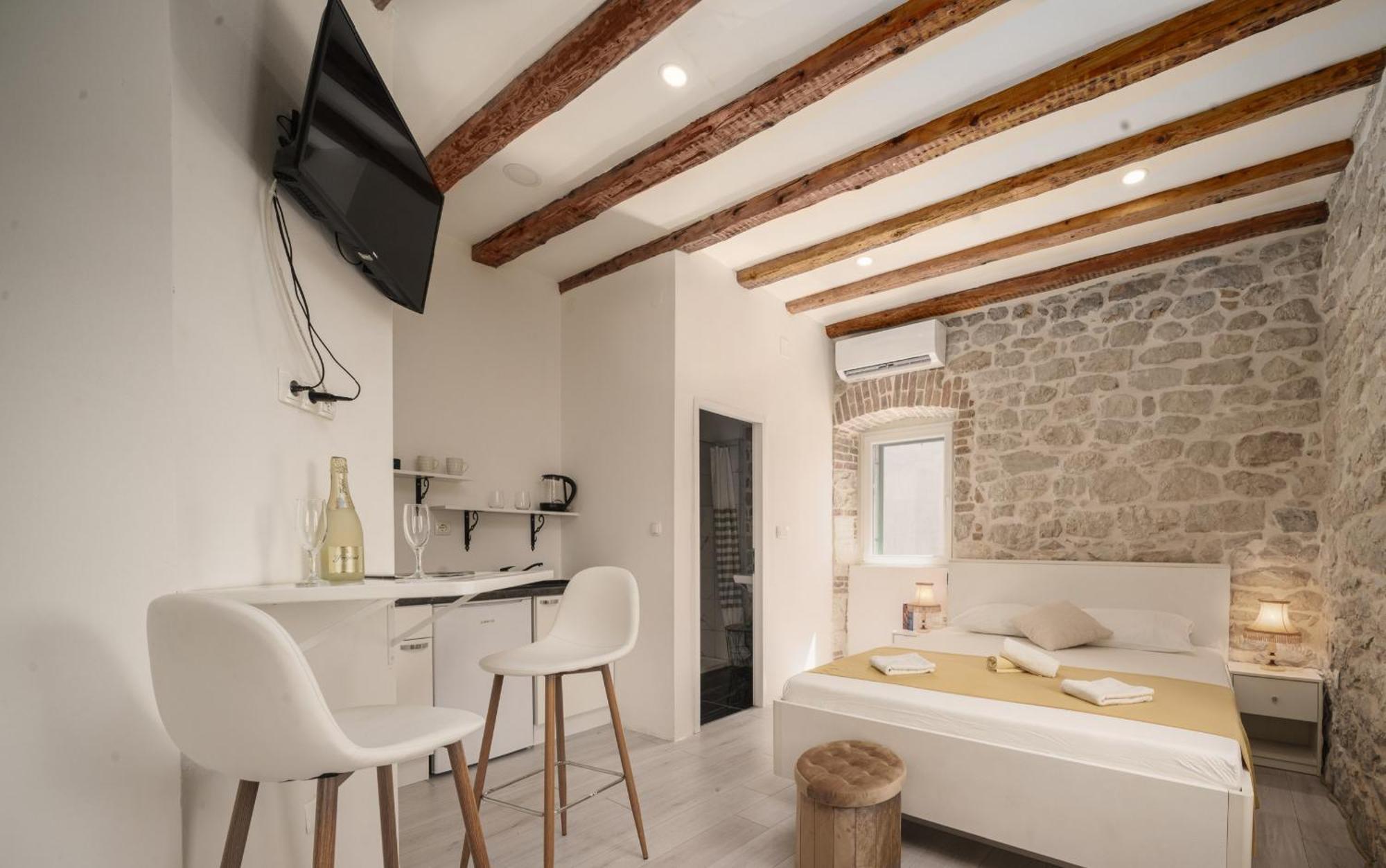 Sibenik Style Suites Екстериор снимка
