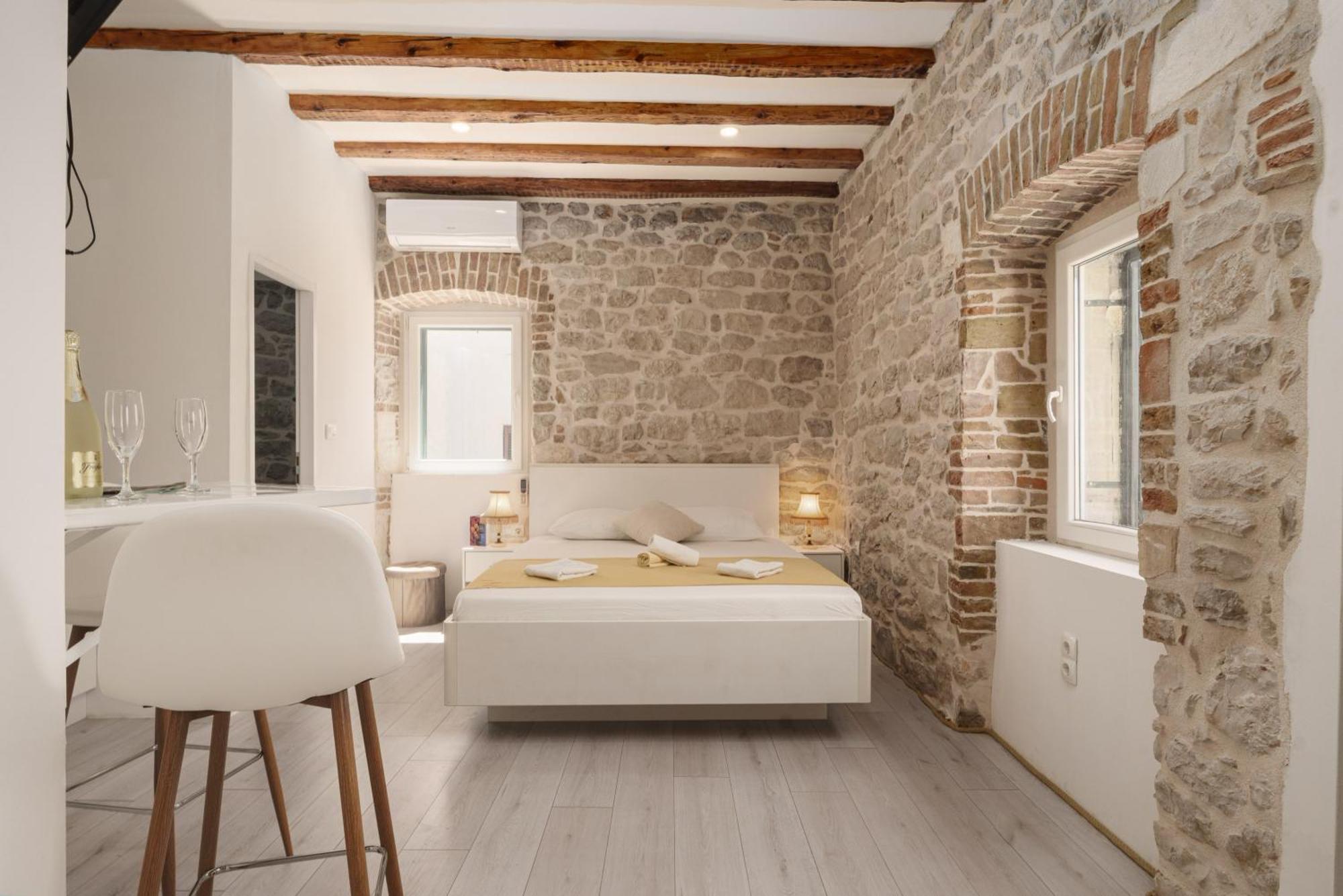 Sibenik Style Suites Екстериор снимка